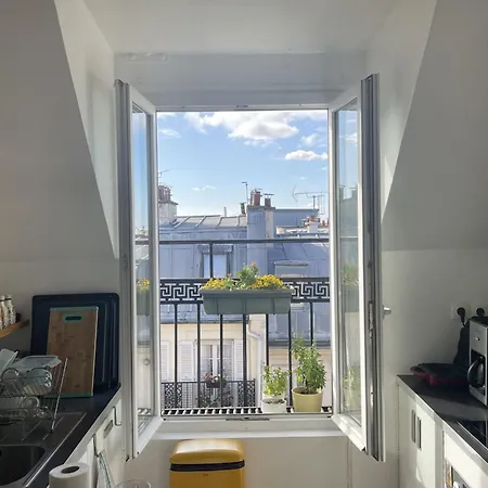 9th Two-bedroom With Balcony Lejlighed Paris